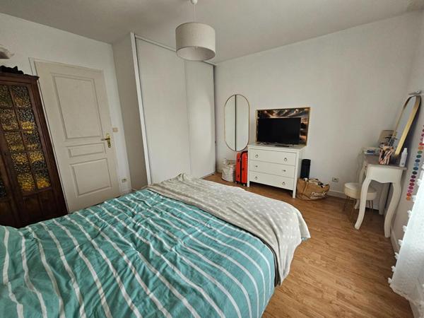 Appartement duplex 3 pièces, 68 m², Jardinet, 2 parkings