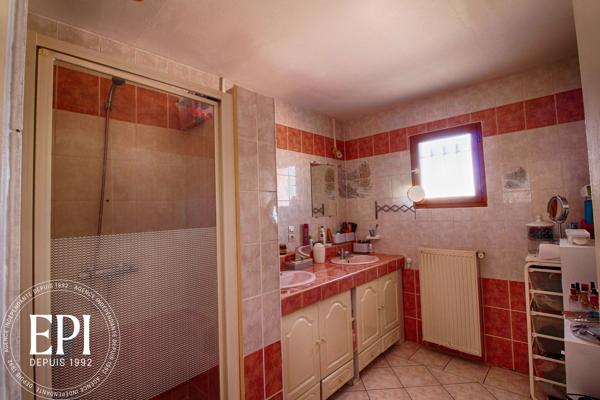 DPE A Exceptionnel !! Spacieuse Villa 8 pieces jardin piscine maison d'amis ...