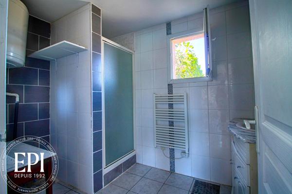 DPE A Exceptionnel !! Spacieuse Villa 8 pieces jardin piscine maison d'amis ...