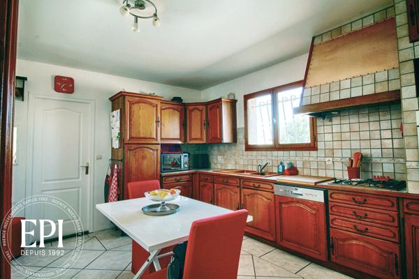 DPE A Exceptionnel !! Spacieuse Villa 8 pieces jardin piscine maison d'amis ...