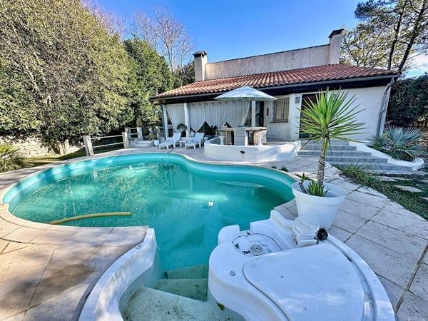 Maison Provençale à vendre à Peymeinade - 5 pièces, 4 chambres