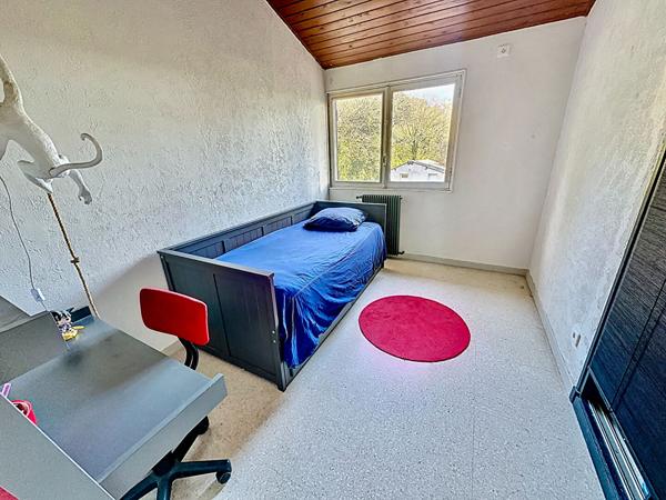 Maison Provençale à vendre à Peymeinade - 5 pièces, 4 chambres