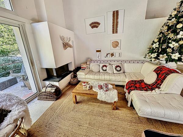 Maison Provençale à vendre à Peymeinade - 5 pièces, 4 chambres