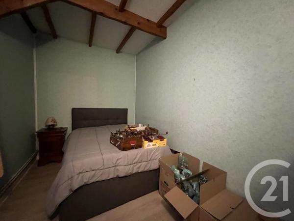 Maison à vendre  8 pièces - 185 m 2   ST QUENTIN  - 02