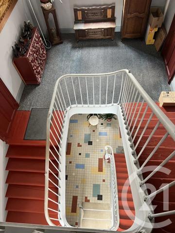 Maison à vendre  8 pièces - 185 m 2   ST QUENTIN  - 02