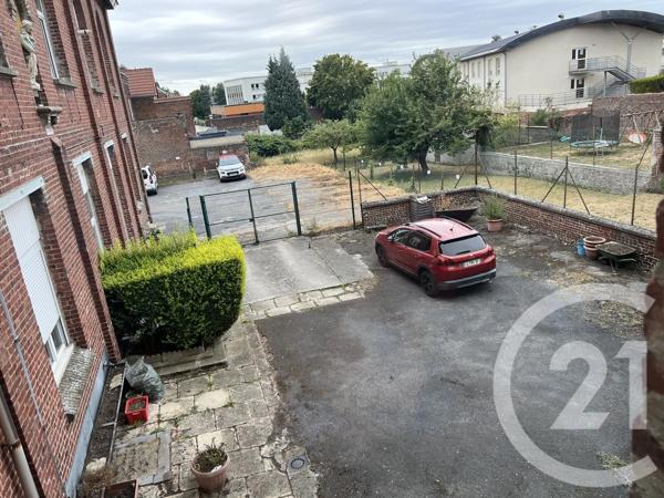 Maison à vendre  8 pièces - 185 m 2   ST QUENTIN  - 02