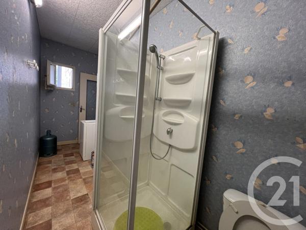 Maison à vendre  8 pièces - 185 m 2   ST QUENTIN  - 02