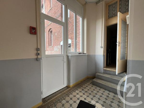 Maison à vendre  8 pièces - 185 m 2   ST QUENTIN  - 02
