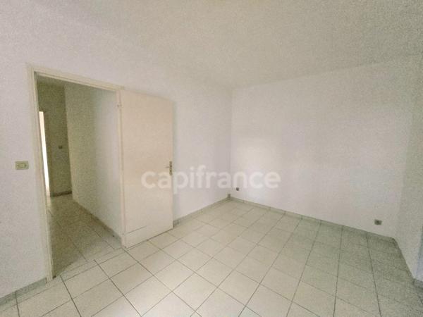 Maison à vendre 4 pièces LA CIOTAT (13) plein pied 120 m2 Piscine et Garage