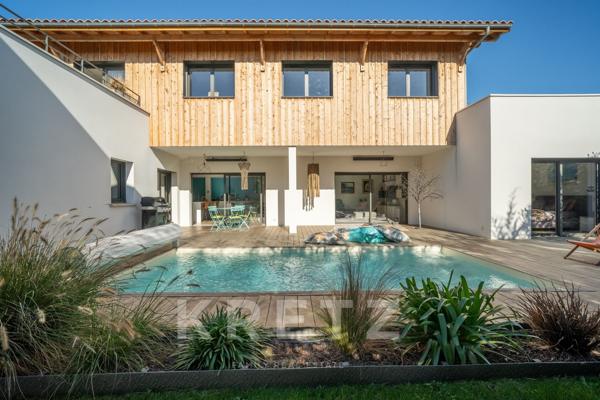 Magnifique villa d’architecte contemporaine – 5 chambres – 202 m² - Piscine