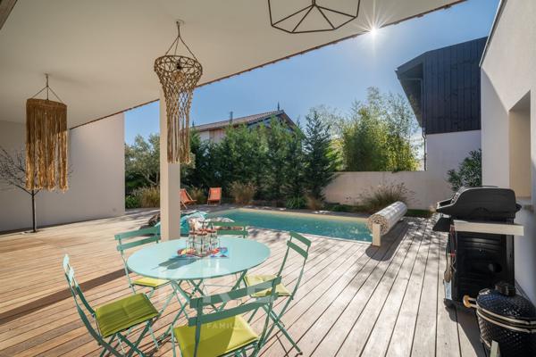 Magnifique villa d’architecte contemporaine – 5 chambres – 202 m² - Piscine