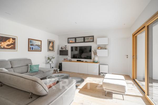 Magnifique villa d’architecte contemporaine – 5 chambres – 202 m² - Piscine