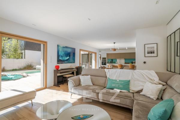 Magnifique villa d’architecte contemporaine – 5 chambres – 202 m² - Piscine