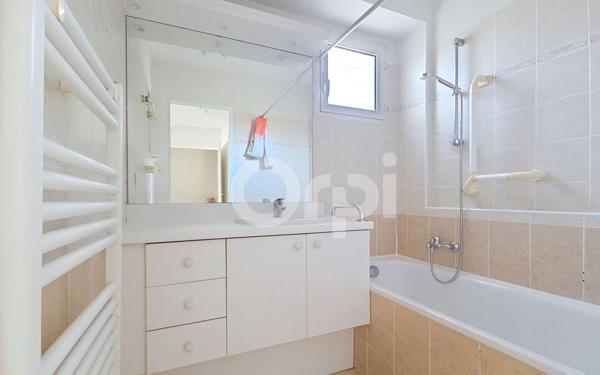 Appartement à vendre    3 pièces • 65 m2 Antibes