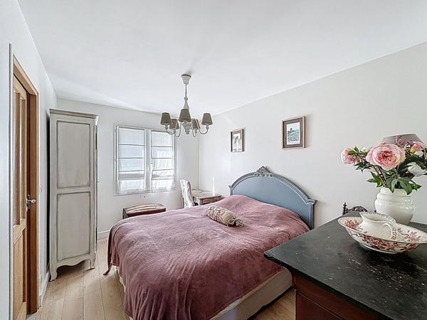 LAGORD, QUARTIER CALME, AGRÉABLE MAISON FAMILIALE DE 182m²