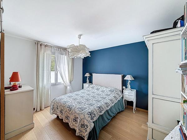 LAGORD, QUARTIER CALME, AGRÉABLE MAISON FAMILIALE DE 182m²