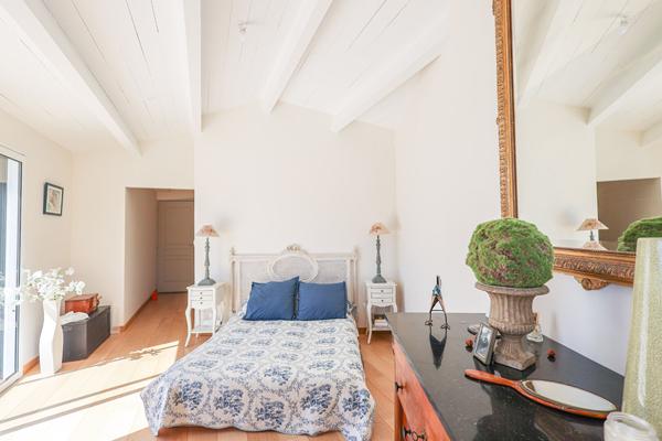 LAGORD, QUARTIER CALME, AGRÉABLE MAISON FAMILIALE DE 182m²