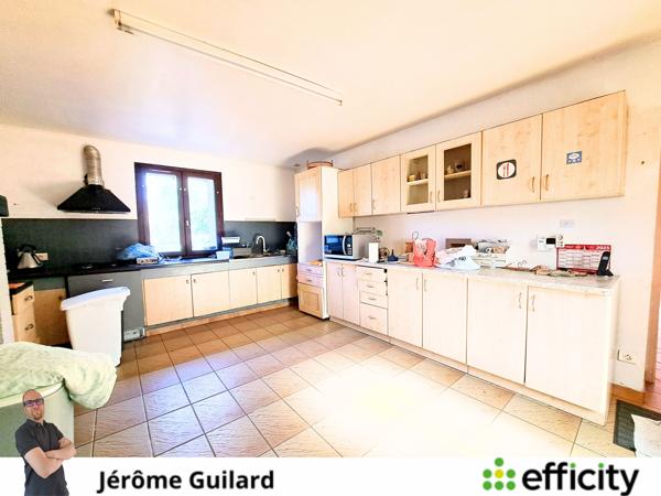 Maison 8 pièces - 203 m² Exclusivité efficity