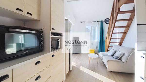 DERNIER ETAGE T2 MEZZANINE TERRASSE VUE PISCINE