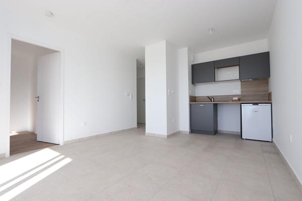 Appartement neuf de type 2, Saint-Nazaire Ouest - Ascenseur, balcon et place de parking