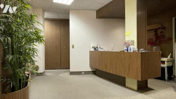 LOCAL COMMERCIAL 120m² - Paris 9e - Rue La Fayette 