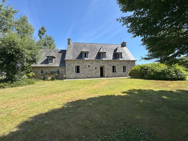 Maison familiale sur parc arboré de 3 115 m² ,Pleubian, Presqu'île Sauvage