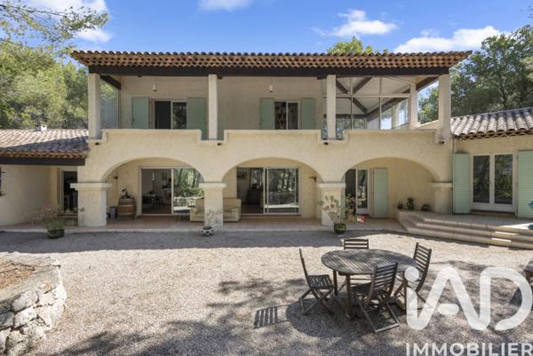 Maison à vendre 5 pièces 257 m² Ventabren