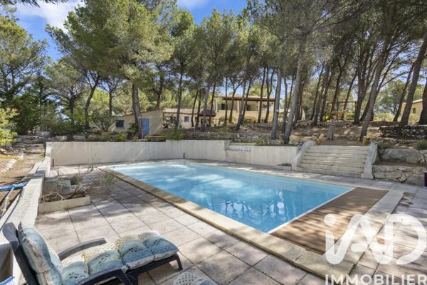 Maison à vendre 5 pièces 257 m² Ventabren