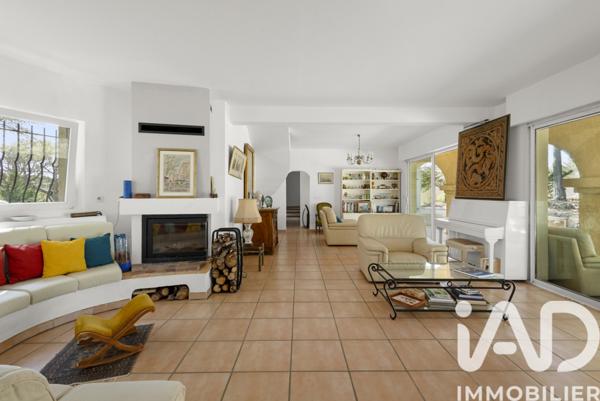 Maison à vendre 5 pièces 257 m² Ventabren