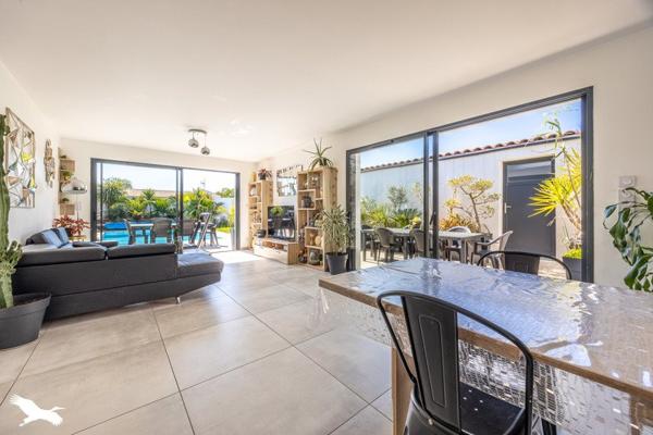 Maison à vendre |  Aigrefeuille-d'Aunis |  11 pièces | 240 m²