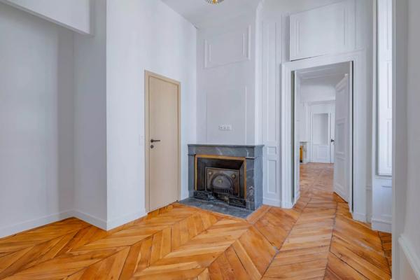 APPARTEMENT T2 - HYPER CENTRE - RUE SAINTE HELENE