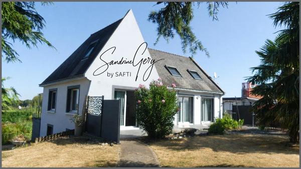 Grande maison familiale de 170 m² – 7 chambres – Terrain de 2 950 m² –proche  Centre-ville de Renazé