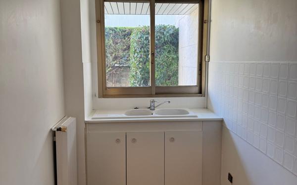 Appartement à vendre    2 pièces • 30,28 m2 Saint-Maur-des-Fossés