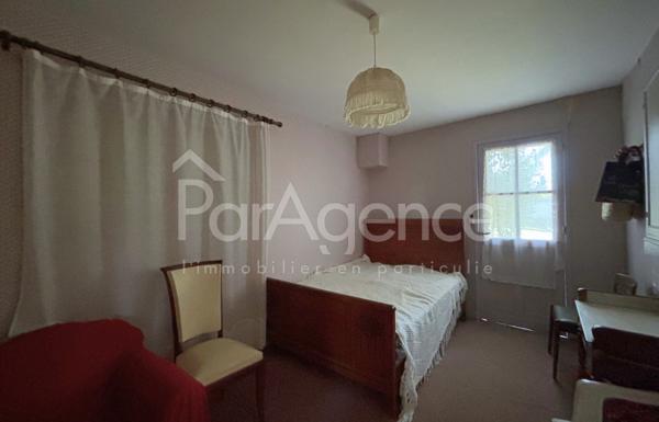 Maison Parc boisé 1588 m2 - proche plage