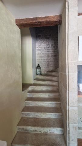 Maison - 7 pièces - 242 m²