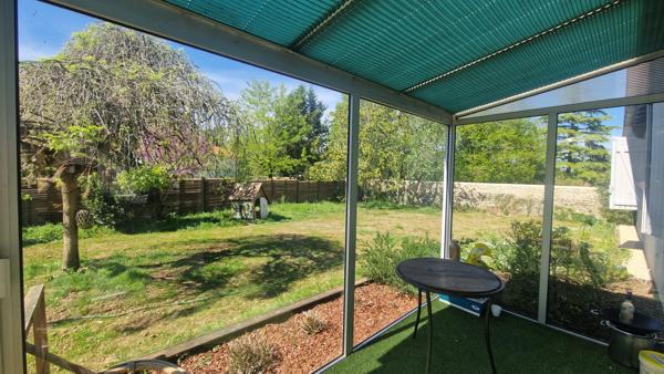 Maison - 7 pièces - 242 m²