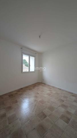 maison avec un studio loué