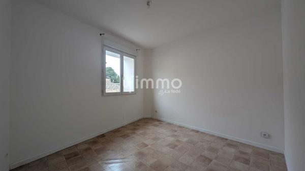 maison avec un studio loué