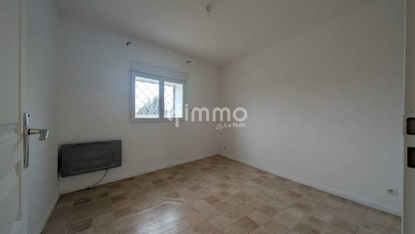 maison avec un studio loué