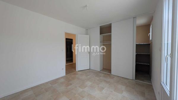 maison avec un studio loué