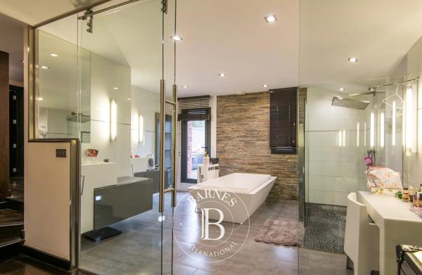Saint-Affrique, Villa 6 Chambres -  400 m² à vendre