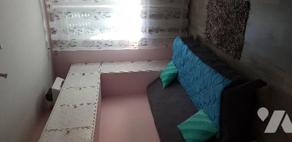 VOUZIERS, un pavillon d'habitation en très bon état sur un terrain de 900 m².