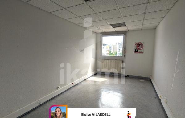 Bureaux de 458 m²