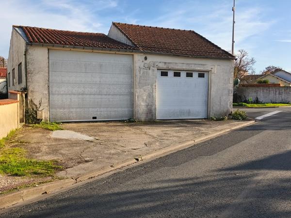 Maison Port Des Barques avec grand garage