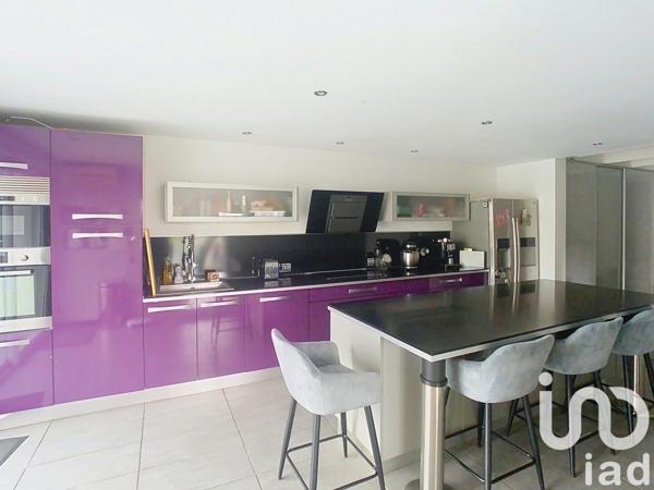 Maison à vendre 5 pièces 187 m² Saint-Jean-de-Liversay