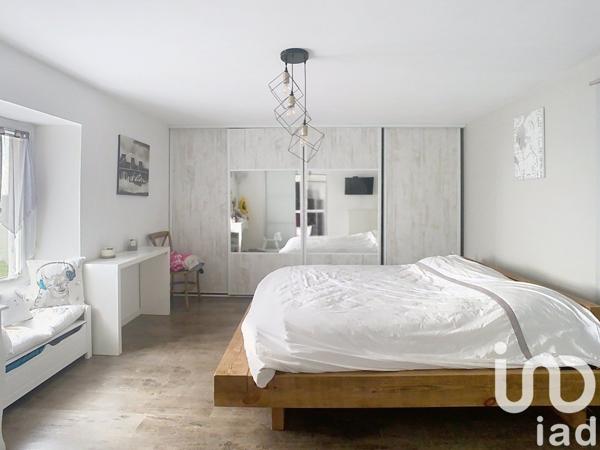 Maison à vendre 5 pièces 187 m² Saint-Jean-de-Liversay