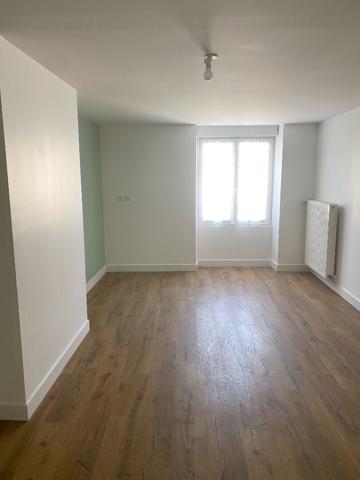 "MAISON A CHANGÉ 5 PIECES 110M2"