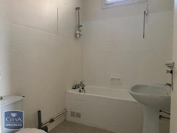 Appartement à louer 1 pièce 32.95m²