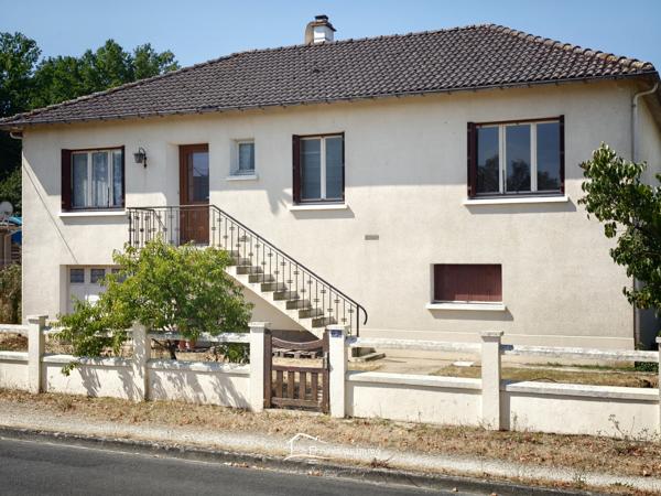 MAISON SUR SOUS-SOL TOTAL Lezay (79120)