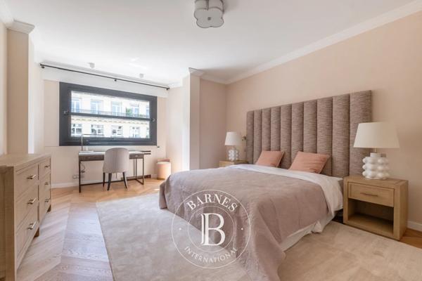Paris 7ème, Appartement 4 Chambres -  266 m² à vendre